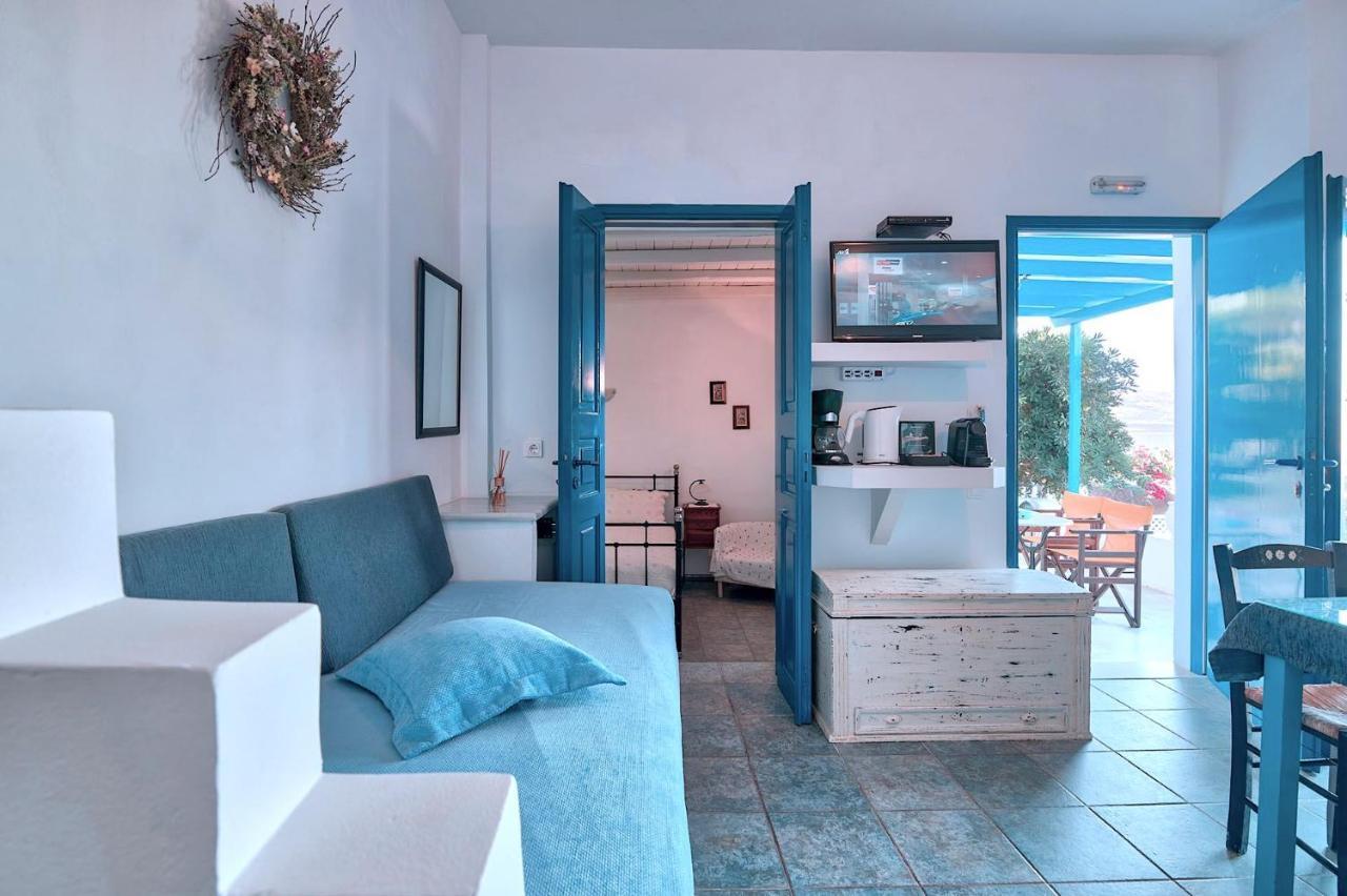 Blue Dolphin Antiparos Villas And Suites Agios Georgios (Antiparos) Exterior foto