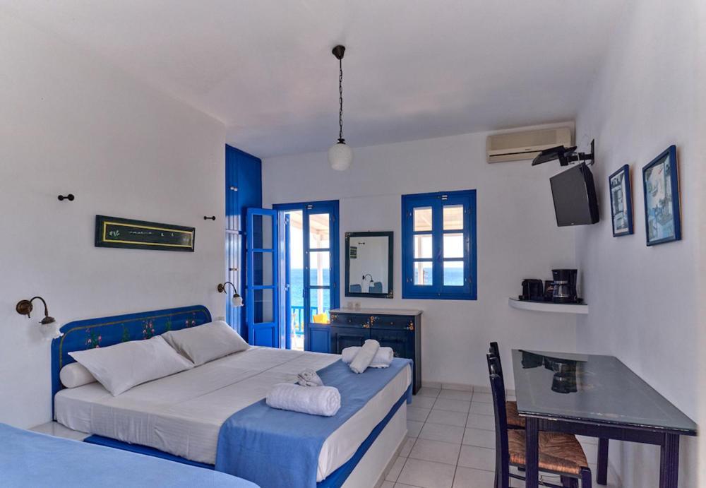 Blue Dolphin Antiparos Villas And Suites Agios Georgios (Antiparos) Exterior foto