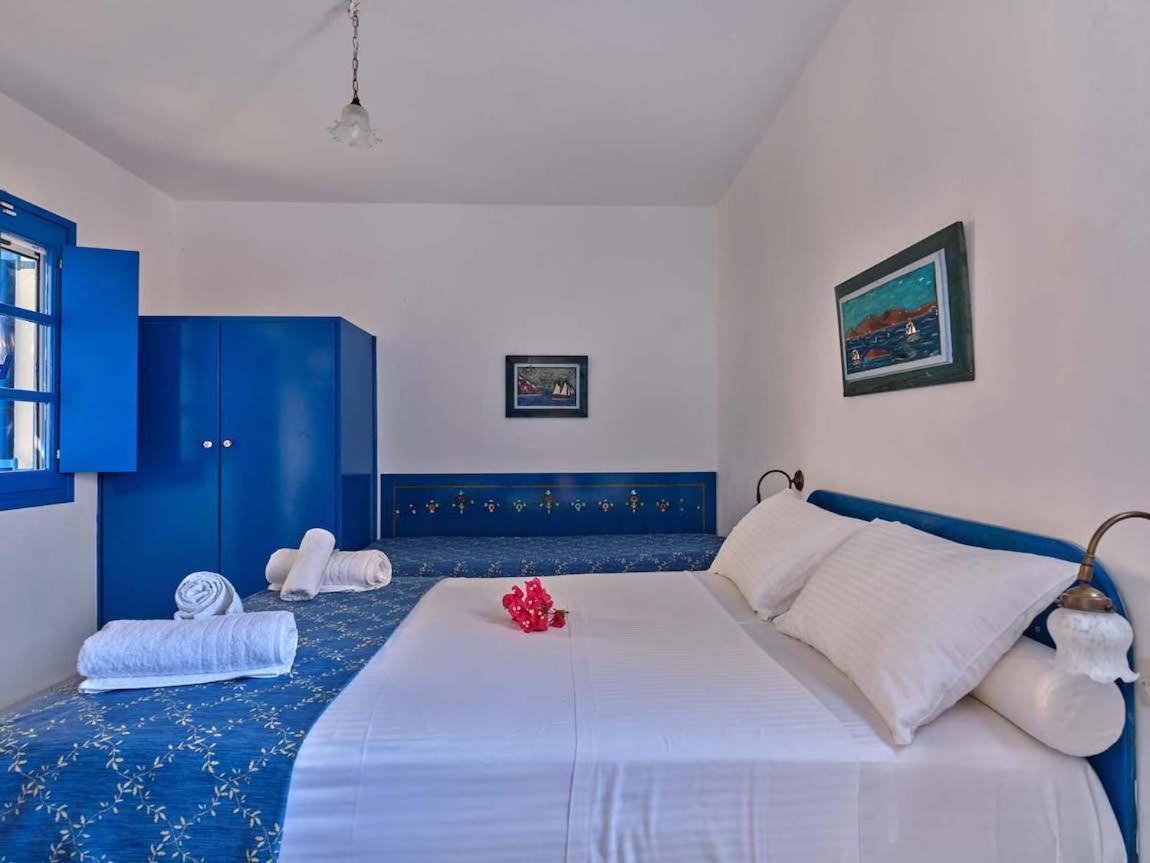 Blue Dolphin Antiparos Villas And Suites Agios Georgios (Antiparos) Exterior foto