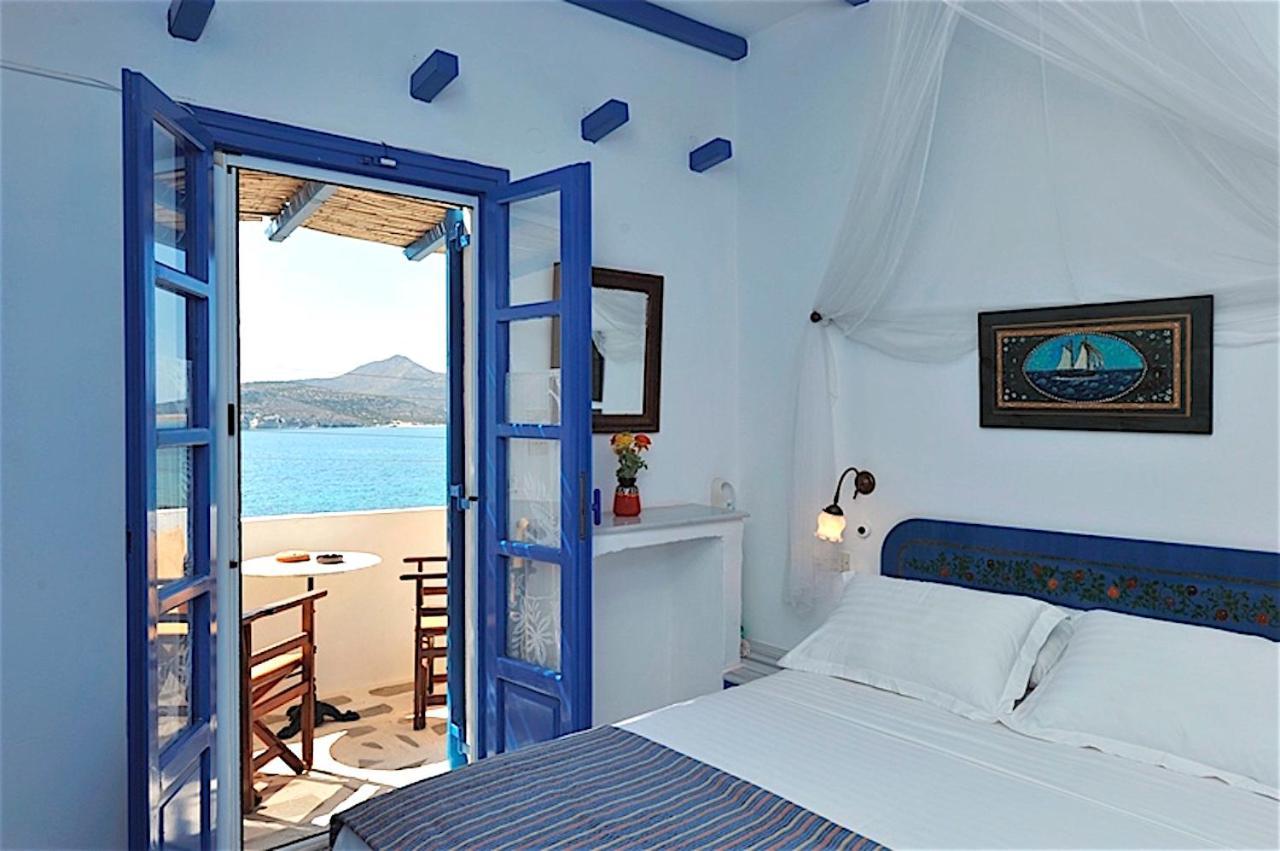Blue Dolphin Antiparos Villas And Suites Agios Georgios (Antiparos) Exterior foto