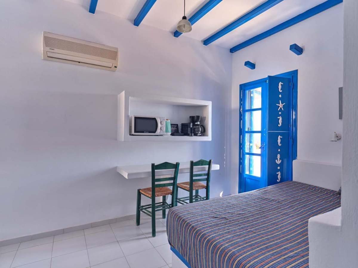 Blue Dolphin Antiparos Villas And Suites Agios Georgios (Antiparos) Exterior foto