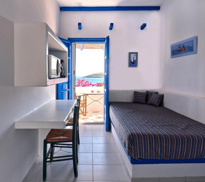 Blue Dolphin Antiparos Villas And Suites Agios Georgios (Antiparos) Exterior foto