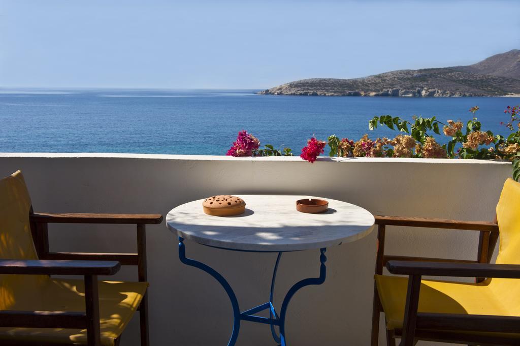 Blue Dolphin Antiparos Villas And Suites Agios Georgios (Antiparos) Exterior foto